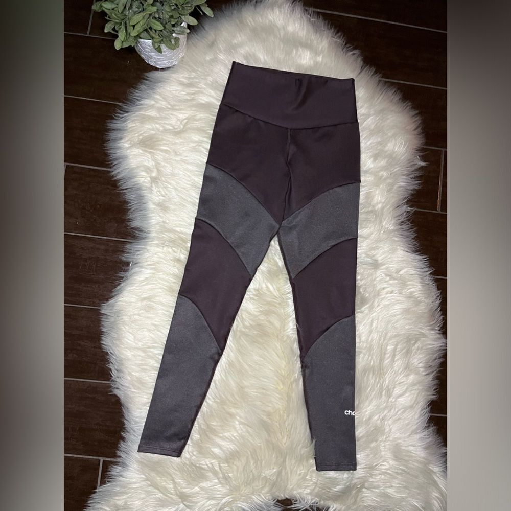 Chamela purple leggings sz small